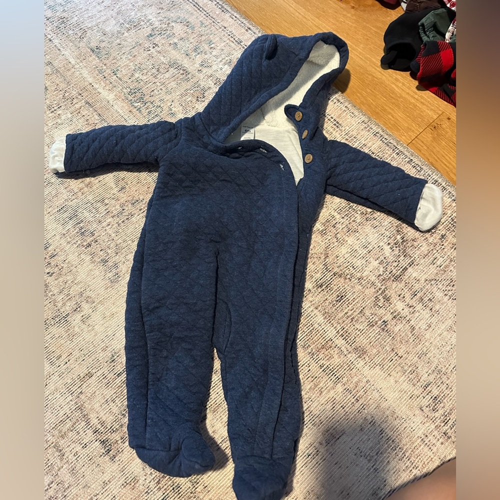 Carters suit